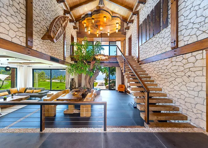 Private Island-style Ultra Luxury Estate Villa