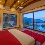 Villa Private Island-style Ultra Luxury Estate *