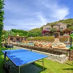 Private Island-style Ultra Luxury Estate Villa *