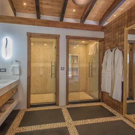 Willa Private Island-style Ultra Luxury Estate