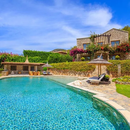 Private Island-style Ultra Luxury Estate *