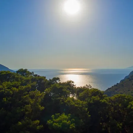 Private Island-style Ultra Luxury Estate Villa