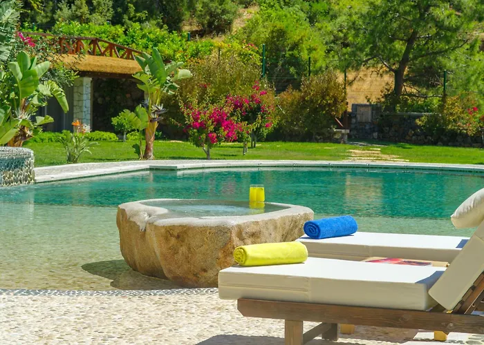 Private Island-style Ultra Luxury Estate *