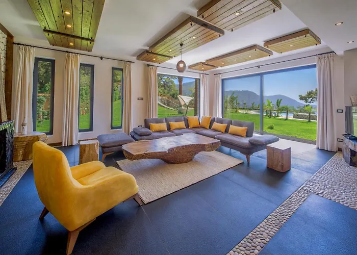 Private Island-style Ultra Luxury Estate