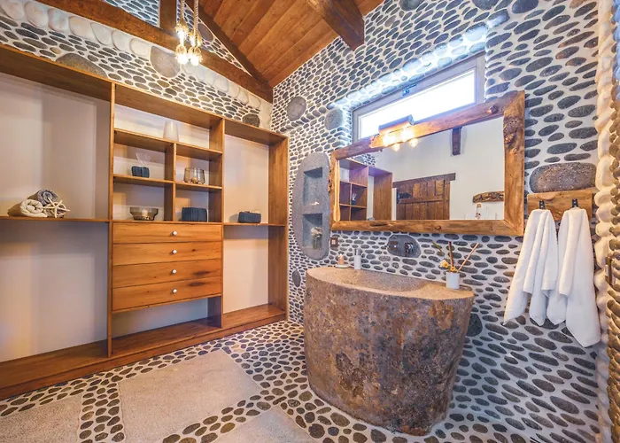 Vilă Private Island-style Ultra Luxury Estate