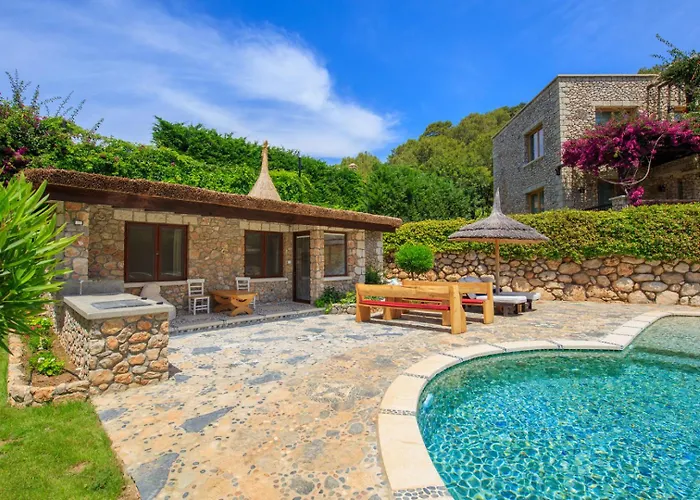 Private Island-style Ultra Luxury Estate Vila *