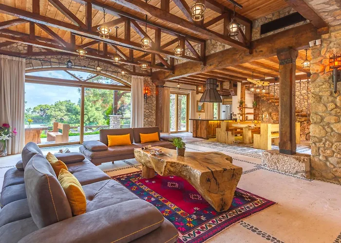 Vila Private Island-style Ultra Luxury Estate *