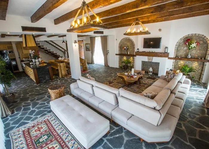 Private Island-style Ultra Luxury Estate *