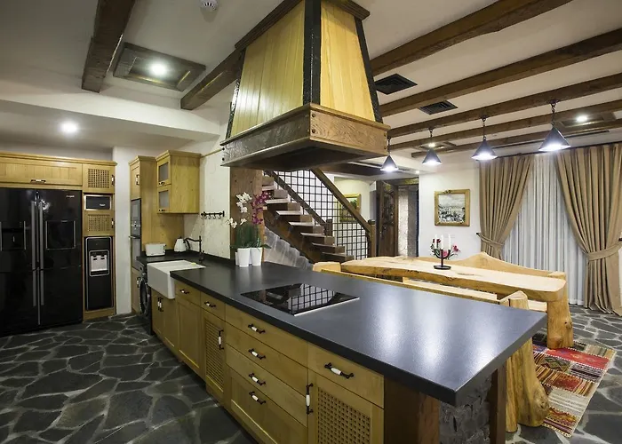 Private Island-style Ultra Luxury Estate *