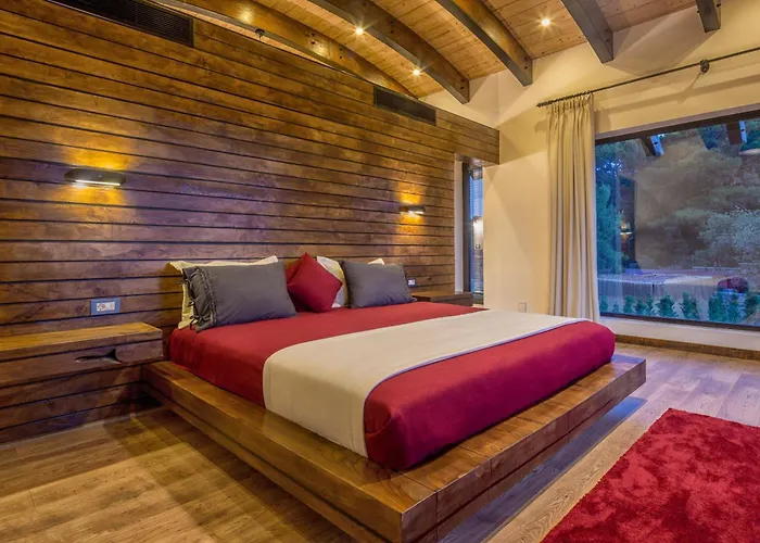 Villa Private Island-style Ultra Luxury Estate