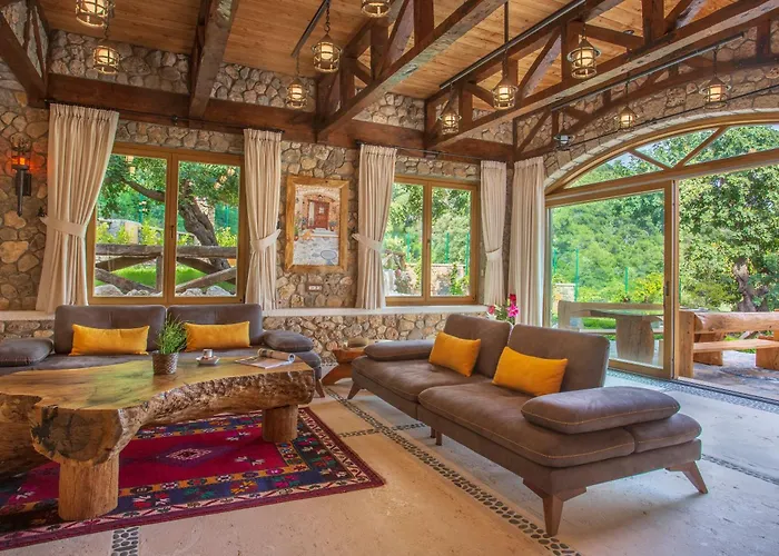 Private Island-style Ultra Luxury Estate Φετιγιέ