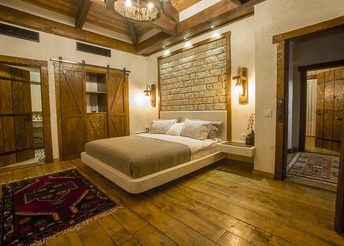 Private Island-style Ultra Luxury Estate